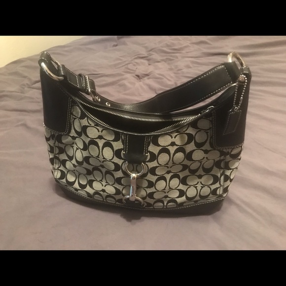 Purse - Picture 4 of 4